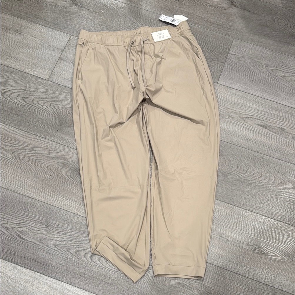 Hollister Tan Chinos Relaxed Fit